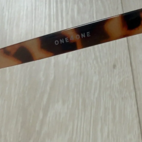 HumpOptics Tortoise Shell Sunglasses - Picture 2 of 8